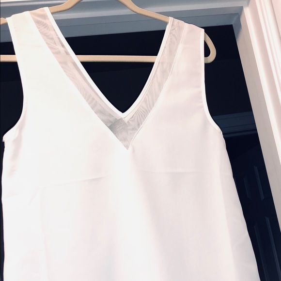 NWT silky sheer V blouse top shirt sleeveless tank - Picture 3 of 6